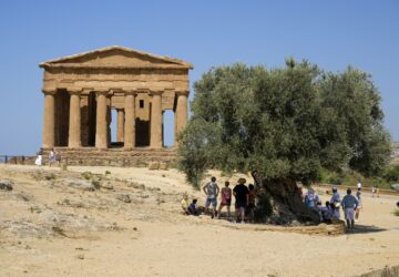 Climate Italy Drought Tourism