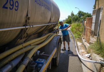 Climate Italy Drought Tourism