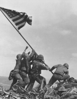 IWO JIMA FLAG RAISING